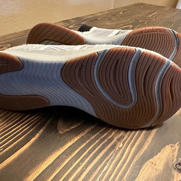 New Balance Women's Dynasoft Nergize V3 Cross Trainer | grey and cork size 9 - Picture 3 of 6